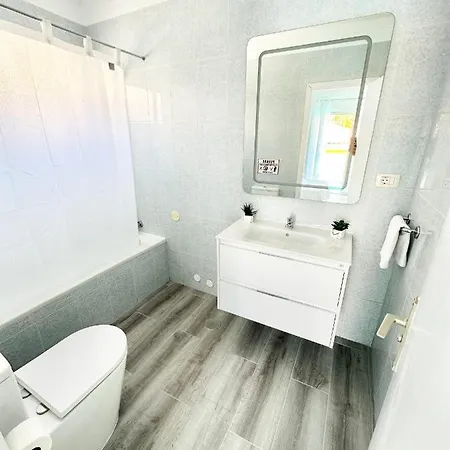 273 Con Piscina Privada Callao Salvaje